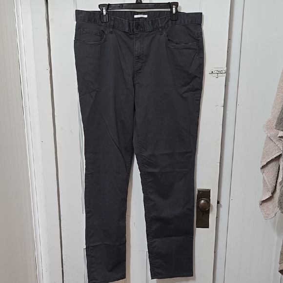 Calvin Klein Men's Dark Gray Pants 5 pocket Slim - Picture 2 of 6